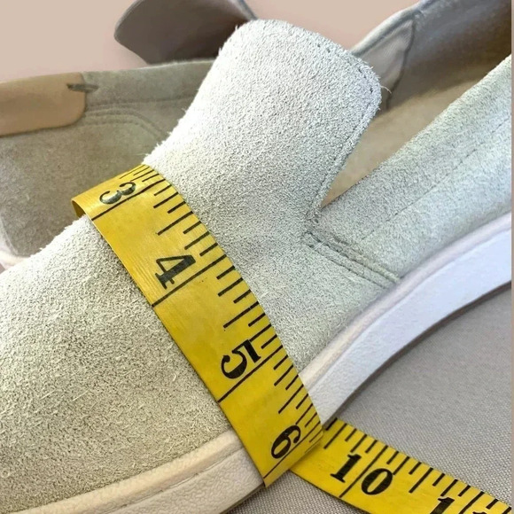Lucky Brand Suede Leather Slip On Loafer Sneakers Women Size 8M Silver Cloud - Picture 15 of 16